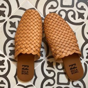 Brand new billabong sandals mule slide sandals